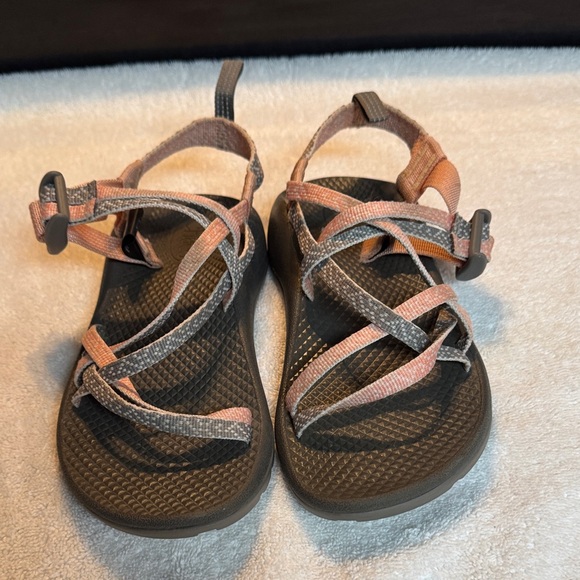 Chaco Other - Chaco Kids Sandals Pink and Gray Adjustable Sport Sandals SB4
